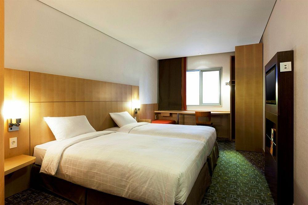 Готель Ibis Ambassador Seoul Insadong-Newly Renovated In 2025 Екстер'єр фото