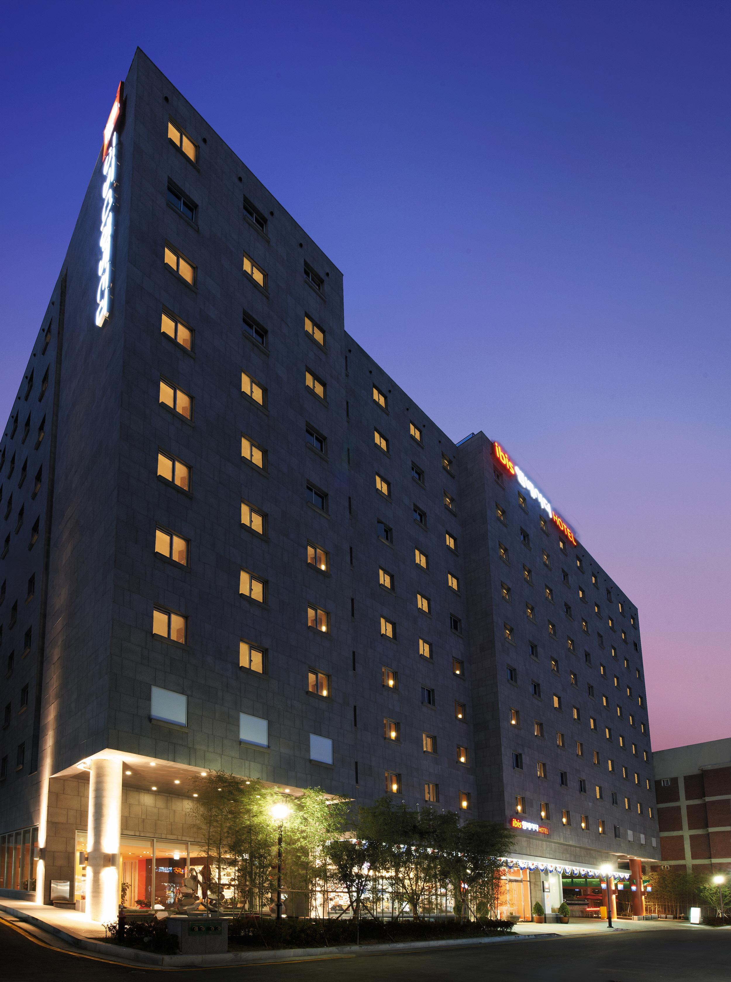Готель Ibis Ambassador Seoul Insadong-Newly Renovated In 2025 Екстер'єр фото